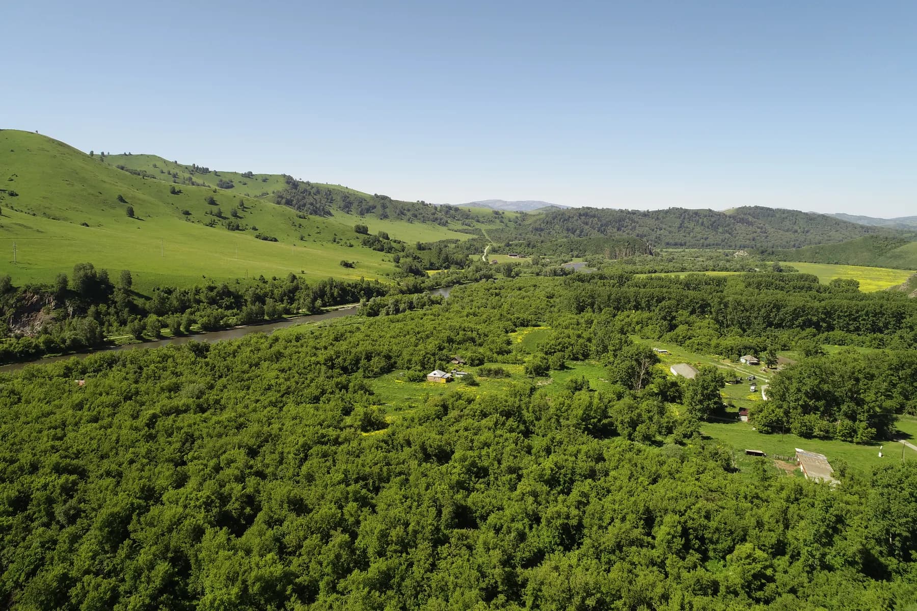 Окрестности базы в Горном Алтае