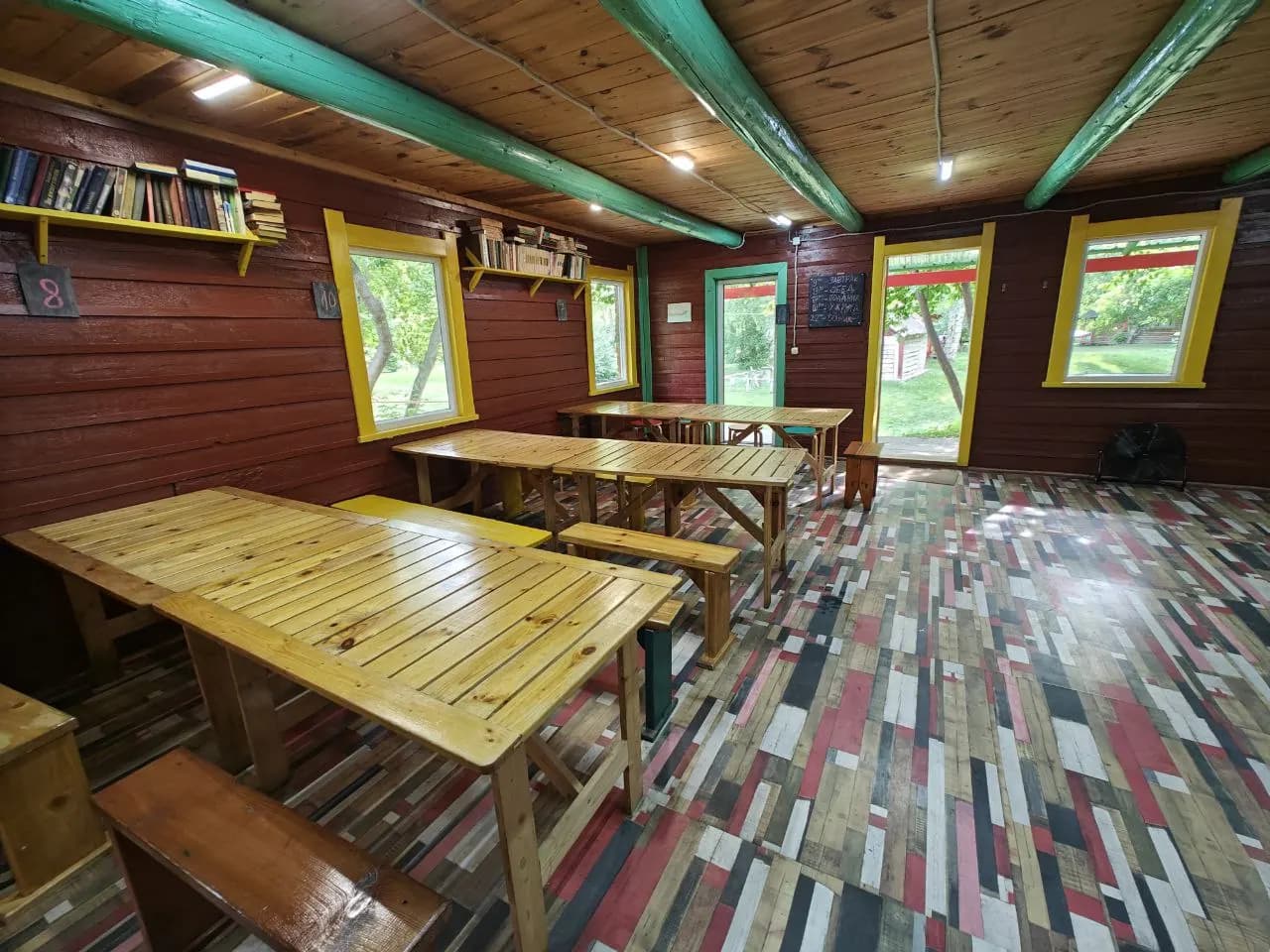 Столовая на базе лагеря